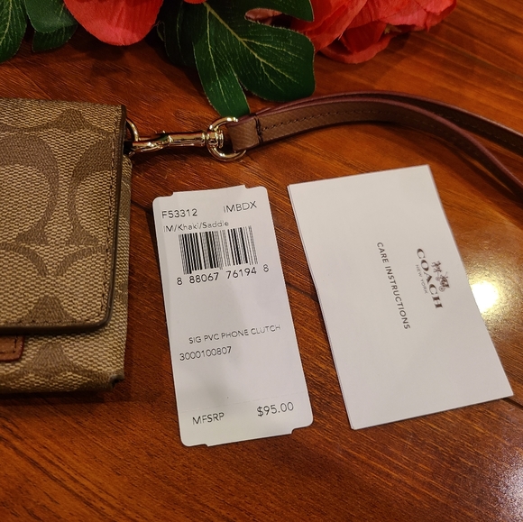 Coach Brown Signature PVC phone Clutch - Picture 4 of 5